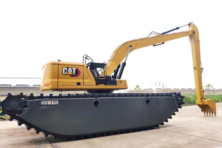28-33 Ton Amphibious Excavator