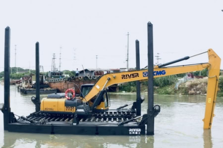 How Long Reach Arm Solves Swamp Dredging